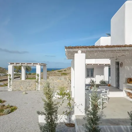 Casa Rakan * Sztelída